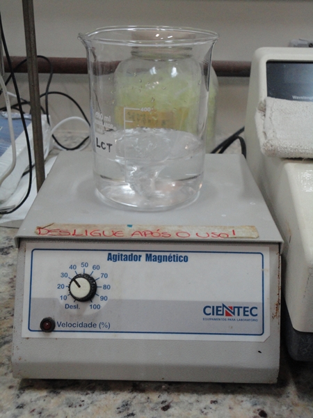 Agitador Magnético E Placa Aquecedora